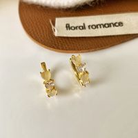 1 Paire Style Simple Style Classique Fleur Placage Incruster Le Cuivre Zircon Plaqué Or 18K Boucles D'Oreilles main image 1