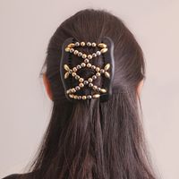 Women's Classic Style Color Block Artificial Pearl Plastic Criss Cross Hair Combs sku image 1