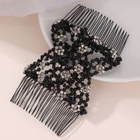 Women's Classic Style Color Block Artificial Pearl Plastic Criss Cross Hair Combs main image 4