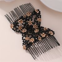 Women's Classic Style Color Block Artificial Pearl Plastic Criss Cross Hair Combs sku image 3