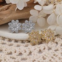 1 Pair Sweet Shiny Flower Inlay Copper Zircon Rose Gold Plated Ear Studs main image 9