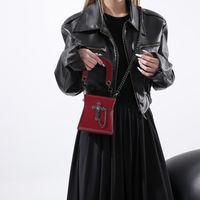Women's Small Pu Leather Cross Solid Color Punk Streetwear Square Magnetic Buckle Crossbody Bag main image 4