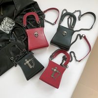 Women's Small Pu Leather Cross Solid Color Punk Streetwear Square Magnetic Buckle Crossbody Bag main image 1