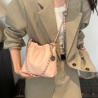 Women's Medium Pu Leather Solid Color Basic Classic Style Bucket Magnetic Buckle Shoulder Bag main image 3