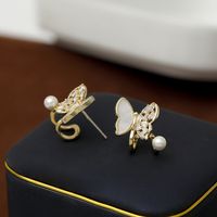 1 Pair Sweet Commute Butterfly Plating Inlay Copper Pearl 18K Gold Plated Ear Studs main image 4