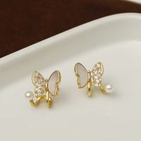 1 Pair Sweet Commute Butterfly Plating Inlay Copper Pearl 18K Gold Plated Ear Studs main image 1