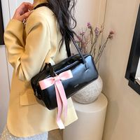 Women's Medium Pu Leather Solid Color Vintage Style Streetwear Bowknot Square Zipper Underarm Bag main image video
