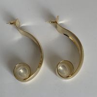 1 Pair Retro Exaggerated Oversized Solid Color Polishing Copper Gold Plated Silver Plated Drop Earrings main image 9