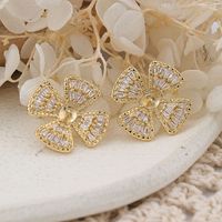 1 Pair Elegant Flower Inlay Copper Zircon Rose Gold Plated Ear Studs sku image 1