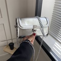 Women's Small Pu Leather Solid Color Vintage Style Streetwear Square Lock Clasp Crossbody Bag main image 3