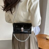 Women's Small Pu Leather Solid Color Vintage Style Streetwear Square Lock Clasp Crossbody Bag main image 2