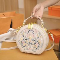 Women's Small Pu Leather Solid Color Ethnic Style Round Zipper Crossbody Bag main image 8