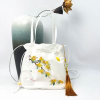 Women's Medium Cotton And Linen Flower Ethnic Style Embroidery String Crossbody Bag sku image 1