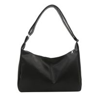 Women's Large Pu Leather Solid Color Basic Classic Style Pillow Shape Zipper Crossbody Bag sku image 3