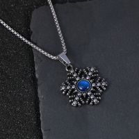 304 Stainless Steel Modern Style Classic Style Inlay Snowflake Acrylic Pendant Necklace main image 4