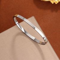 Simple Style Classic Style Geometric 304 Stainless Steel 18K Gold Plated Bangle In Bulk main image 6