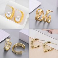 1 Pair Elegant Simple Style C Shape Geometric Plating Inlay Alloy Artificial Pearls Ear Studs main image 1