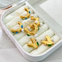 1 Pair Hawaiian Vacation Shiny C Shape Plating Inlay 304 Stainless Steel Natural Stone Pearl Zircon Gold Plated Ear Studs main image 1