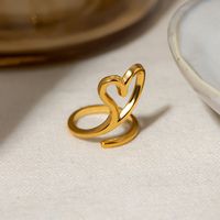 304 Stainless Steel 18K Gold Plated Simple Style Classic Style Hollow Out Heart Shape Rings main image 3