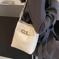 Women's Medium Pu Leather Solid Color Vintage Style Zipper Shoulder Bag main image 6