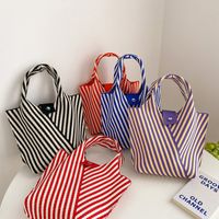 Women's Small Polyester Stripe Vintage Style Classic Style Open Bucket Bag main image 4