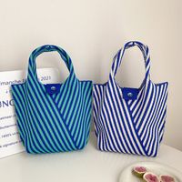 Women's Small Polyester Stripe Vintage Style Classic Style Open Bucket Bag main image 2