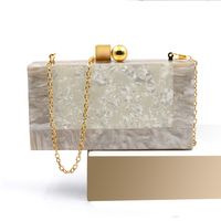 Mujeres Medio Arílico Color Sólido Elegante Estilo Vintage Hebilla Magnética Bolso De Noche sku image 1