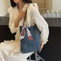 Women's Denim Solid Color Classic Style Sewing Thread Magnetic Buckle Shoulder Bag main image 4