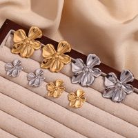 1 Pair Classic Style Flower 304 Stainless Steel 18K Gold Plated Ear Studs main image 3
