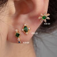 1 Pièce Décontractée Style Simple Marguerite Incruster Le Cuivre Zircon Boucles D'Oreilles main image 1