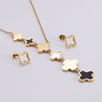 304 Stainless Steel 18K Gold Plated Fashion Plating Floral Artificial Rhinestones main image 1
