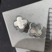 1 Pair Vintage Style Flower Plating Inlay Copper Shell Ear Studs sku image 1