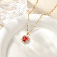 Copper K Gold Plated Simple Style Classic Style Inlay Heart Shape Rhinestones Pendant Necklace main image 6