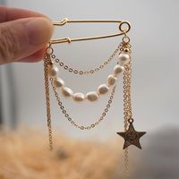 Simple Style Classic Style Pentagram 304 Stainless Steel Baroque Pearls Copper Beaded Women's Brooches 1 Piece main image 1