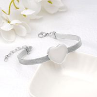 304 Stainless Steel 18K Gold Plated Simple Style Heart Shape Bracelets main image 5