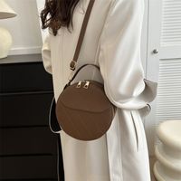 Women's Small Pu Leather Solid Color Basic Flip Cover Circle Bag main image 4
