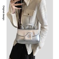 Women's Medium Pu Leather Heart Shape Solid Color Elegant Classic Style Flip Cover Crossbody Bag main image 3