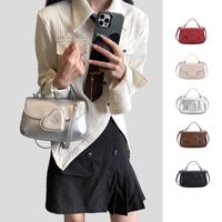 Women's Medium Pu Leather Heart Shape Solid Color Elegant Classic Style Flip Cover Crossbody Bag main image 1