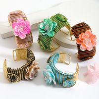 Retro Classic Style Flower Alloy Plating Women's Bangle main image 7