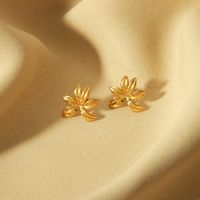 1 Pair Simple Style Leaf Solid Color Flower 304 Stainless Steel 18K Gold Plated Ear Studs main image 2