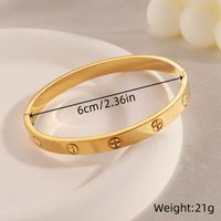 Elegant Solid Color 304 Stainless Steel 18K Gold Plated Bangle In Bulk main image 2