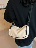 Women's Canvas Solid Color Preppy Style Classic Style Zipper Crossbody Bag sku image 1