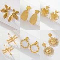 1 Pair Basic Simple Style Classic Style Leaf Dragonfly Plating 316 Stainless Steel  18K Gold Plated Hoop Earrings main image 1