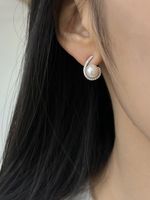 1 Pair Simple Style Round Plating Inlay Sterling Silver Pearl Ear Studs main image 5