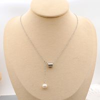 304 Stainless Steel Freshwater Pearl Titanium Steel Gold Plated Casual Modern Style Simple Style Handmade Geometric Pendant Necklace main image 3