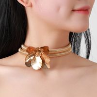 New Fashion European And American Style Simple Mid-East Wind Grind Arenaceous Paint Exaggerated Flower Collar Copper High-Grade Clavicle Chain For Women sku image 3