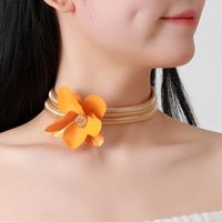 New Fashion European And American Style Simple Mid-East Wind Grind Arenaceous Paint Exaggerated Flower Collar Copper High-Grade Clavicle Chain For Women sku image 5