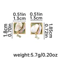 1 Pair Retro Flower Plating Inlay Freshwater Pearl Copper Freshwater Pearl 18K Gold Plated Ear Studs sku image 2