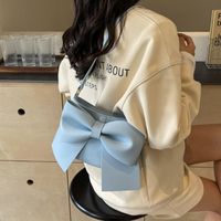 Women's One Size Pu Leather Solid Color Classic Style Sewing Thread Zipper Shoulder Bag main image 4