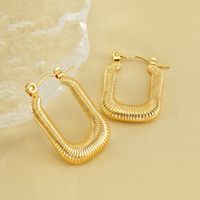 1 Paire Style Simple Forme En U Acier Inoxydable 304 Plaqué Or 18K Boucles D'oreilles Cerceau main image 4